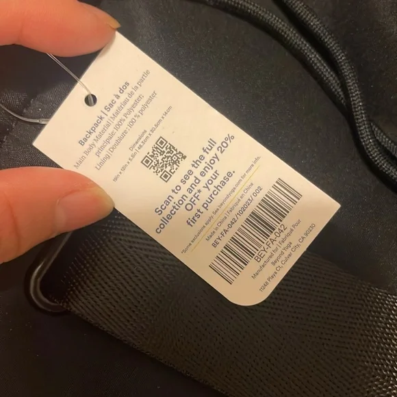 Beyond yoga Convertible Gym Bag NEW - Picture 3 of 7